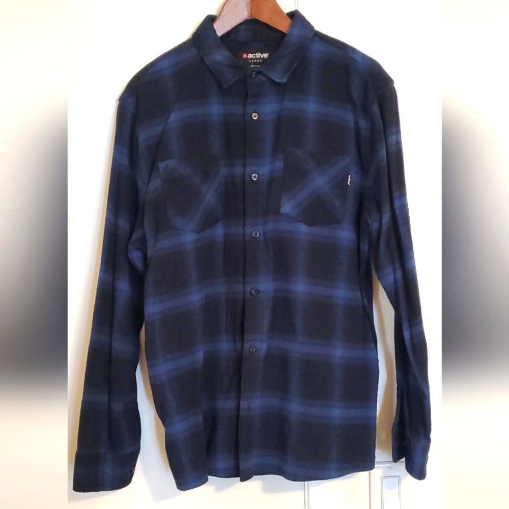 Active Ride Shop blue and black flannel men's L